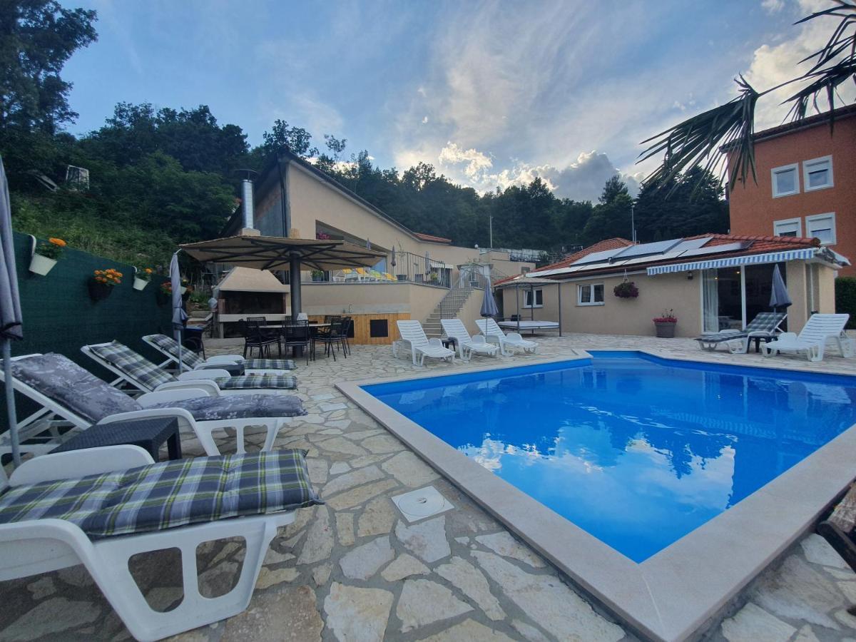Apartments Kroatien Lovran Exterior photo
