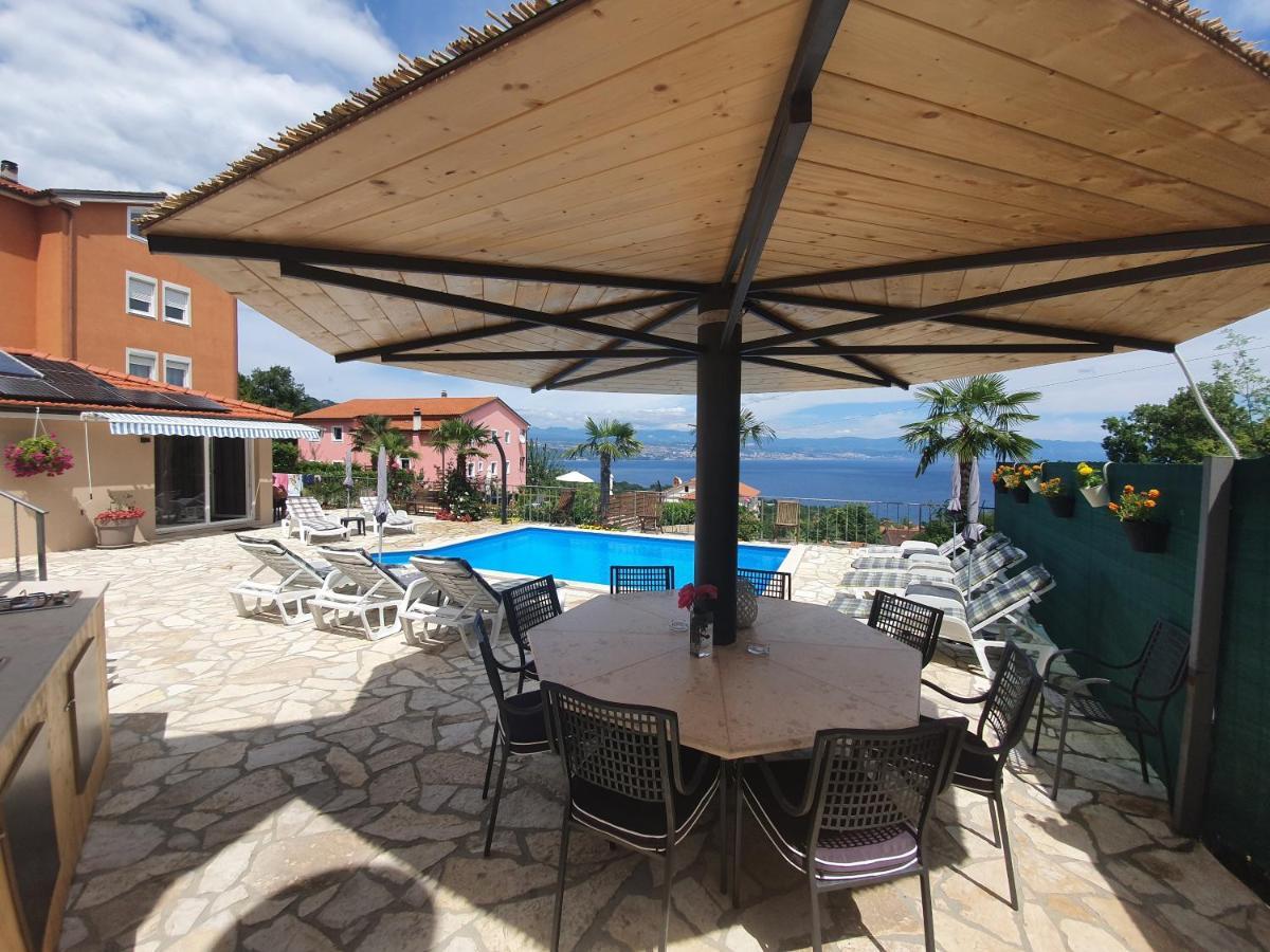 Apartments Kroatien Lovran Exterior photo