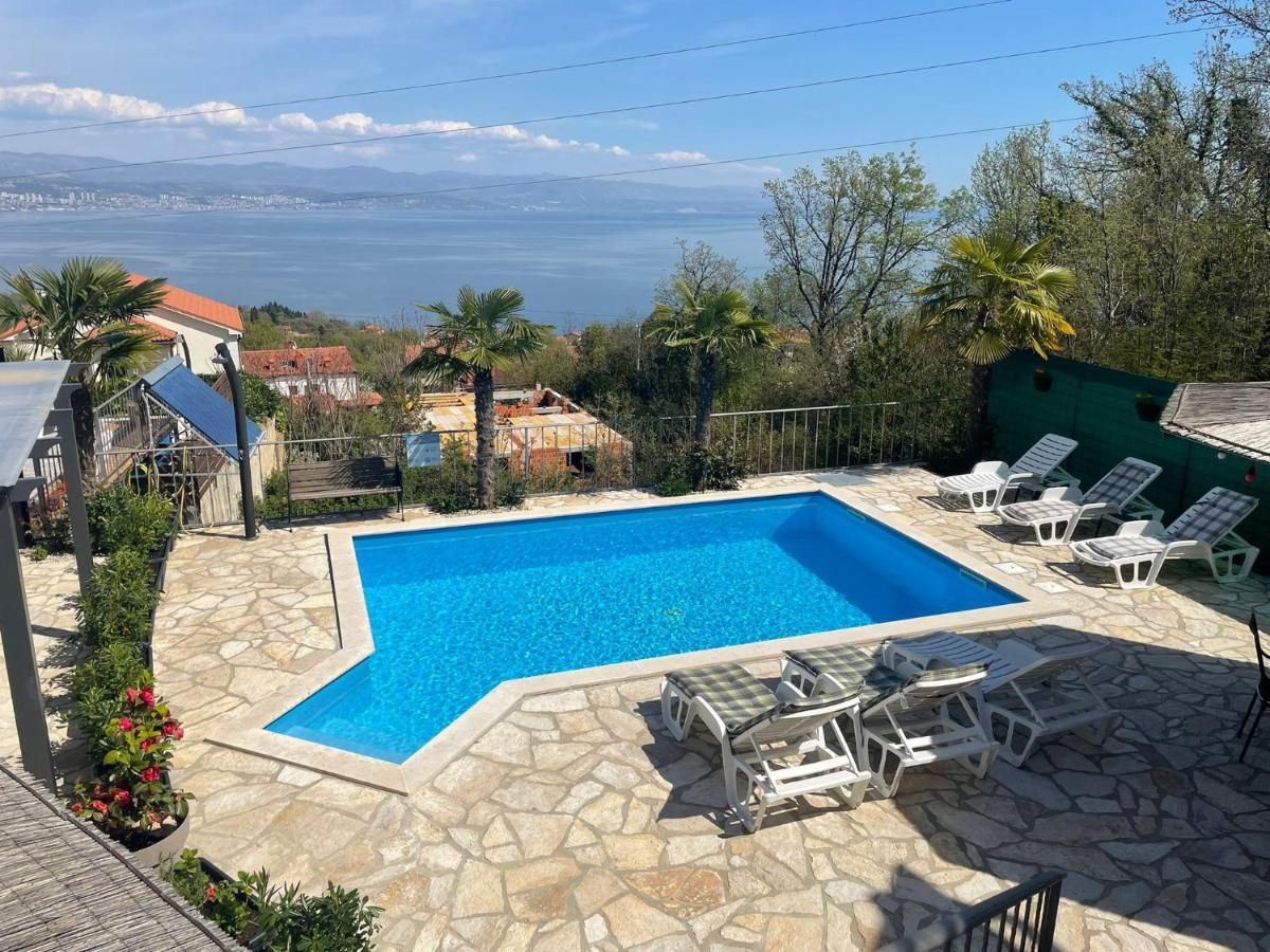 Apartments Kroatien Lovran Exterior photo