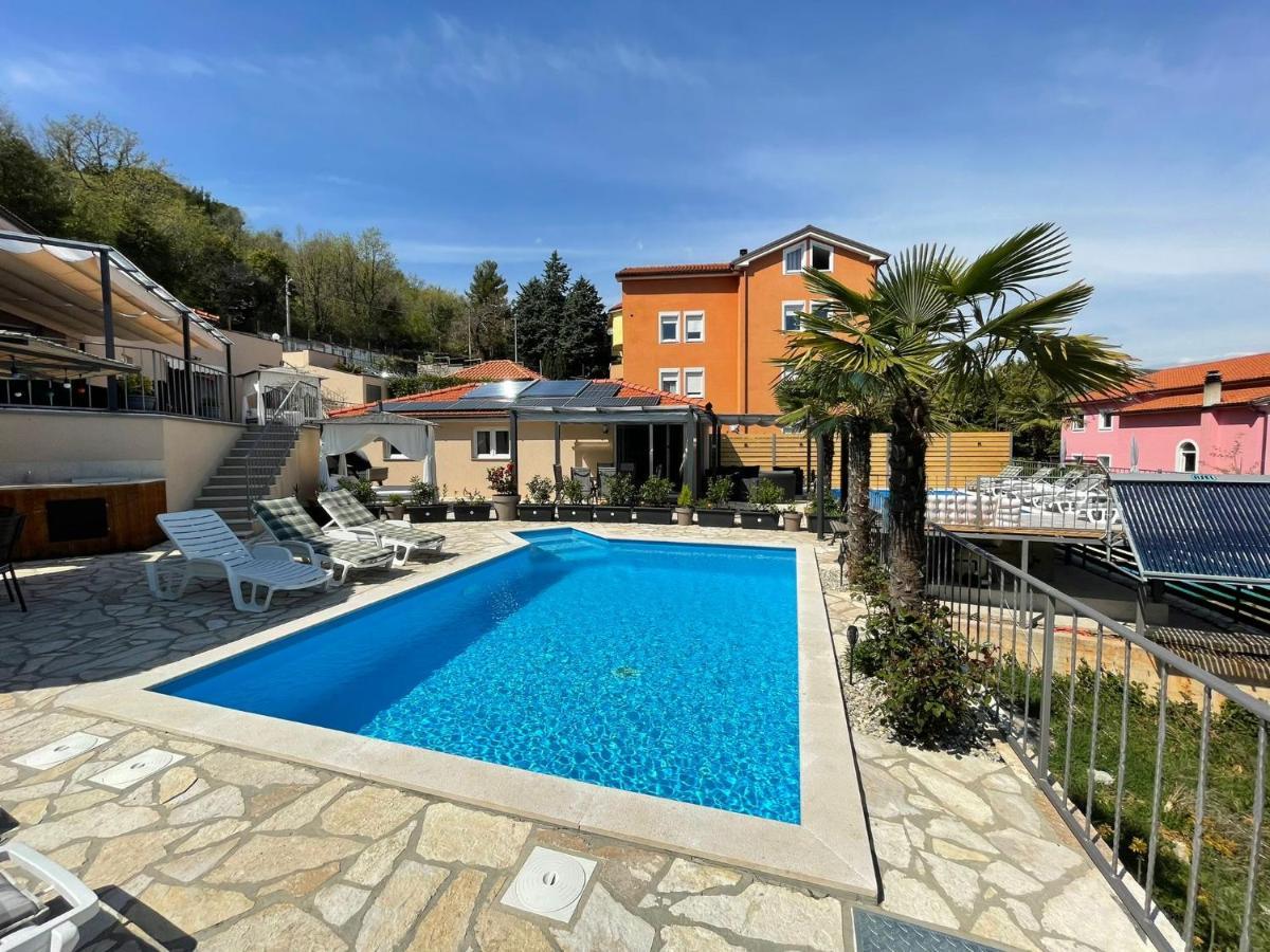 Apartments Kroatien Lovran Exterior photo