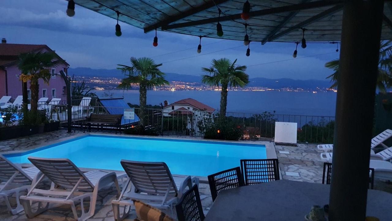 Apartments Kroatien Lovran Exterior photo