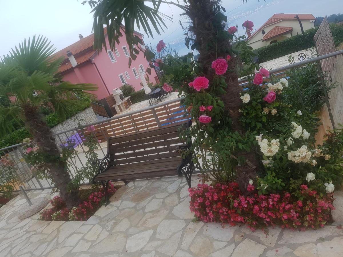 Apartments Kroatien Lovran Exterior photo